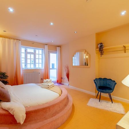 The Courtyard Suite By Margate Suites Esterno foto
